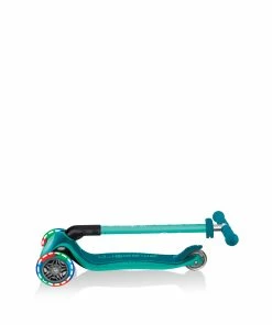 Globber Primo Foldable Plus Light Emerald Green Tbar 20 Globber Primo Foldable Plus Light Emerald Green Tbar -Little Tikes Shop 439 107 side L folded rgb 80179.1646282045