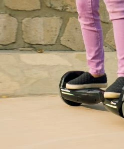 Razor Hovertrax Prizma - Black 49 Razor Hovertrax Prizma - Black -Little Tikes Shop Hovertrax Prizma Lifestyle 0064 min 29079.1647573895