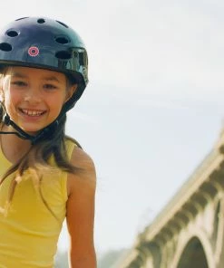 Razor Hovertrax Prizma - Black 35 Razor Hovertrax Prizma - Black -Little Tikes Shop Hovertrax Prizma Lifestyle 0075 min 54029.1647573893